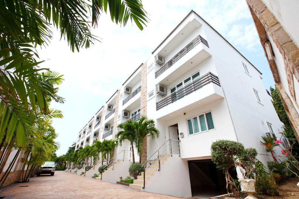 Hidden Palm Pool Villas Pattaya Exterior photo